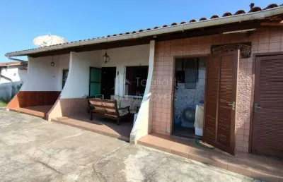 Casa à venda no bairro 15 de novembro em araruama/rj