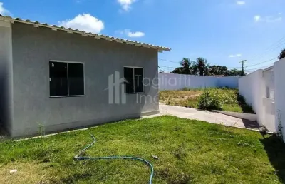 Casa com 2 quartos à venda na Rua Henrique De Carvalho, 03, Viaduto, Araruama