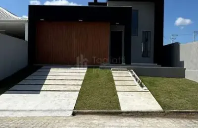 Lançamento de casa moderna no condomínio jequitibá - araruama