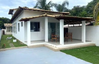Casa duplex a 600 metros da praia da pernambuca em praia seca, araruama/rj