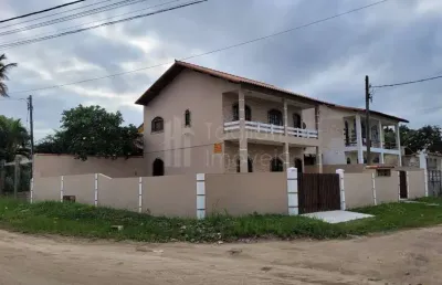 Casa linear com 2 quartos no bairro parati - araruama / rj