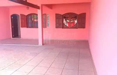 Casa com 2 quartos à venda na Rua Jorge Jardim, 159, Viaduto, Araruama