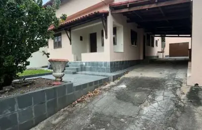 Casa com 3 quartos à venda no Rio Do Limão, Araruama 