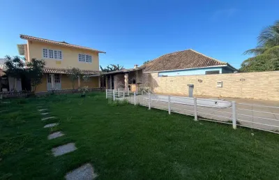 Casa duplex com piscina em condomínio - sonho de vida / rota do sol