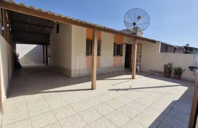 Casa linear perfeita para quem busca tranquilidade! - araruama - rj
