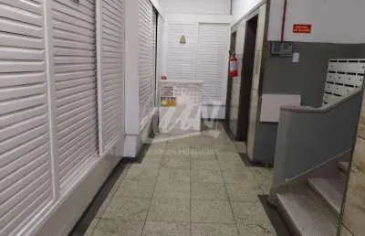 Sala comercial c/60,30m2 privativos, 4 salas, banheiro social, cozinha, de fundos,prédio com elevadores, portaria 12 horas, e circuito interno-rua vigário josé inácio, 263, próximo a rua otávio rocha 