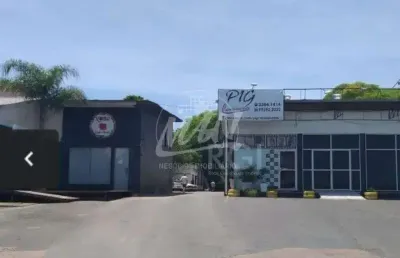 Terreno comercial com 3311m², excelente ponto comercial.