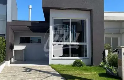 Casa novissíma em primeira locação c/fino acabamento, 2 dorm.c/suíte, cozinha integrada, churrasqueira, pátio, uma vaga de garagem. condomínio fechado c/portaria 24 horas, salão de festas, academia, p