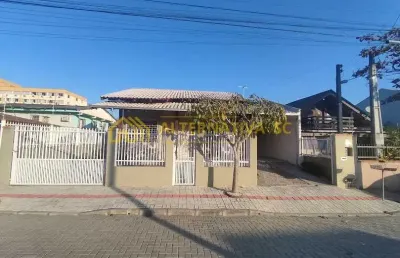 Casa com 3 quartos à venda no Itacolomi, Balneário Piçarras 