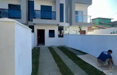 Sobrado à venda no bairro ingleses do rio vermelho - florianópolis/sc
