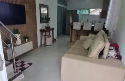 Sobrado à venda no bairro ingleses do rio vermelho - florianópolis/sc