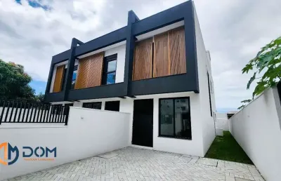 Sobrado novo com escritura pública, com 02 suítes a 1,3 km da praia dos ingleses, florianópolis/sc.