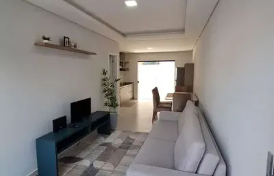 Sobrado à venda no bairro cachoeira do bom jesus - florianópolis/sc