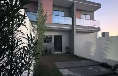 Sobrado à venda no bairro são joão do rio vermelho - florianópolis/sc
