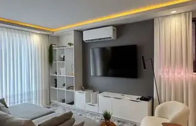 Cobertura  duplex mobiliada com vista mar, localizada 500 metros da praia dos ingleses, florianópolis/sc.