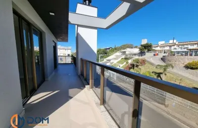 Excelente cobertura alto padrão com 147 m², pé na areia.