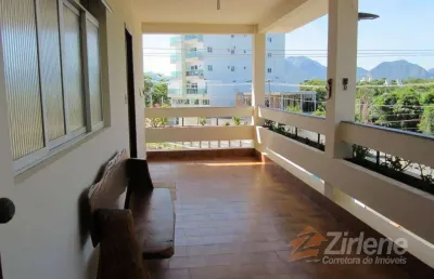 Casa próximo a praia da cerca e praia do morro, escriturada.