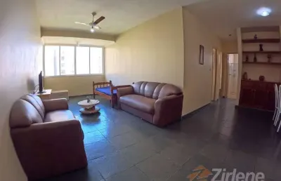 Apartamento amplo de 03 quartos com vista para o mar.