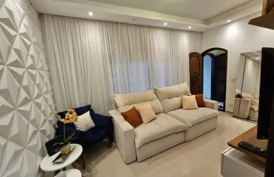 Linda casa 2 dormitórios no canto do forte  r$ 680 mil mobiliada