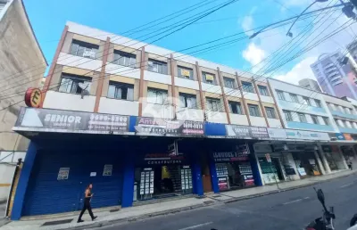 Apartamento com 3 quartos para alugar no Centro, Juiz de Fora 