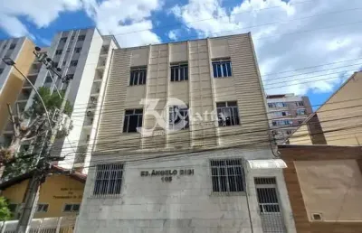 Apartamento com 3 quartos para alugar no Centro, Juiz de Fora 
