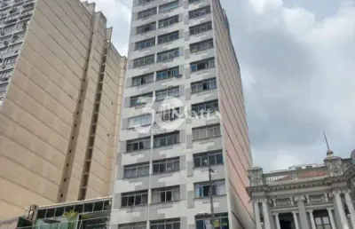 Kitnet / Stúdio para alugar na Avenida Barão do Rio Branco, 2244, Centro, Juiz de Fora