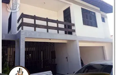 Casa com 4 quartos à venda na Rua Oliveira Viana, Vicente Pinzon, Fortaleza