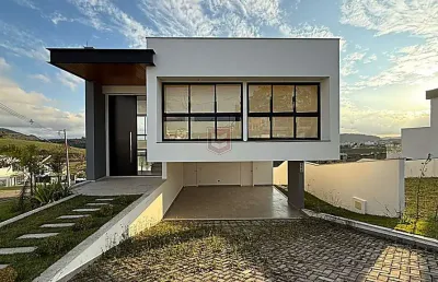 Casa em condomínio fechado com 4 quartos à venda na Rua Maripá, Alphaville, Juiz de Fora