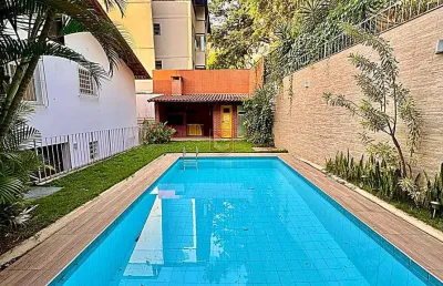 Casa com 5 quartos à venda no Granbery, Juiz de Fora 