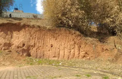 Terreno à venda na Rua Mário Zauza, 100, São José, Ubá