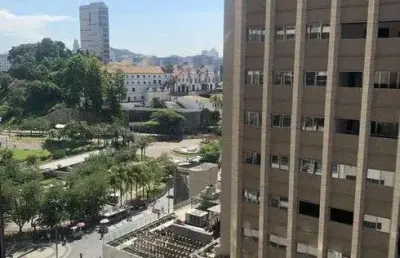 Alugo ou vendo  2 salas juntas com 2 vagas no centro rj 54 m2