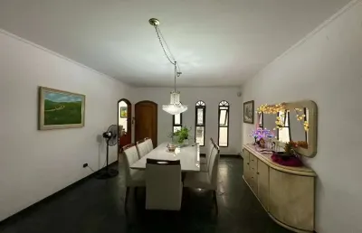 Casa com 4 quartos à venda na Vila Galvão, Guarulhos 