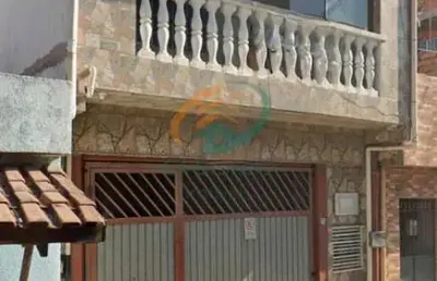Sobrado de 150m2 de área construída a venda no bairro jd maria elena-  guarulhos