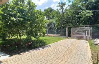 Chácara ideal para morar e trabalhar na cidade - 20 min do centro