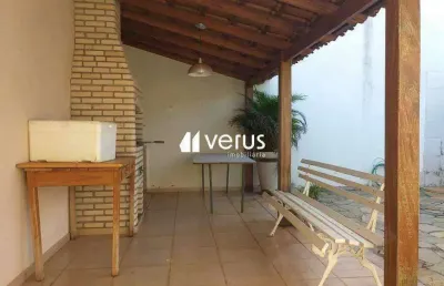Casa com 5 quartos à venda no Brasil, Uberlândia 