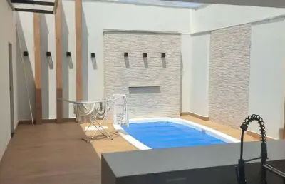 Casa com 3 quartos à venda no Santa Rosa, Uberlândia 