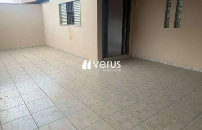 Casa com 3 quartos à venda na Cidade Jardim, Uberlândia 