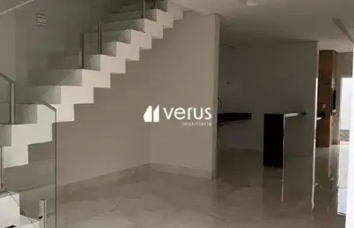 Sobrado à venda, 3 quartos, 1 suíte, 3 vagas, grand ville - uberlândia/mg