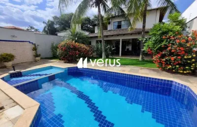 Sobrado à venda, 3 quartos, 3 suítes, 2 vagas, jardim karaíba - uberlândia/mg