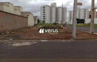 Terreno à venda no Jardim Europa, Uberlândia 