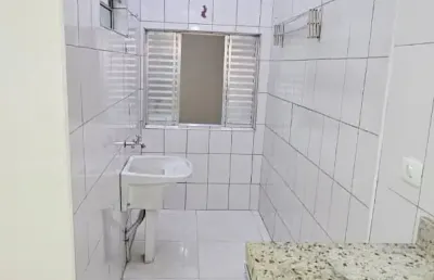 * locação: apê térreo 2 dormitórios no continental i**