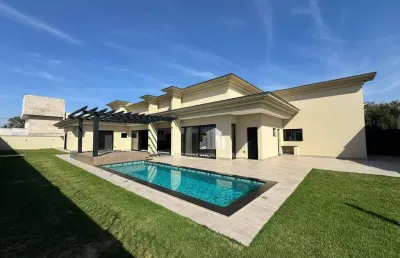 Casa à venda em condomínio fechado com 4 quartos  - nova odessa/sp