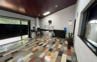 Oportunidade! casa térrea com hidro, planejados e ar-condicionado