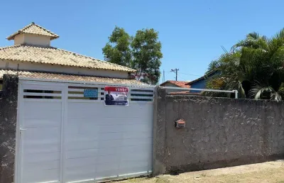 Casa de 3 quartos em condomínio fechado em unamar, cabo frio-rj