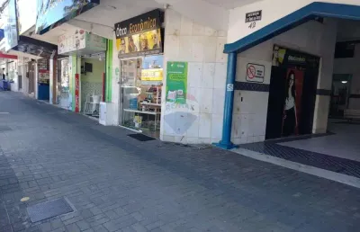 Sala comercial para alugar na Rua Lecy Gomes da Costa, 42, São Cristóvão, Cabo Frio