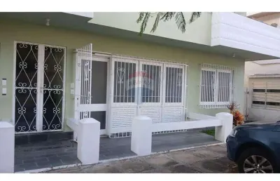 Casa em condomínio fechado com 2 quartos para alugar no Portinho, Cabo Frio 