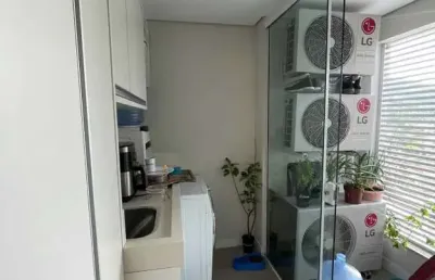Apartamento com 3 dormitórios sendo 1 suíte e 2 vagas de garagem no bairro fazenda em itajaí