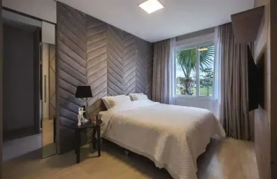 Casa pronta para morar em condomínio fechado com 4 suítes e 4 vagas no centro de camboriú