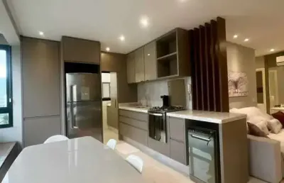 Apartamento decorado com 2 suítes e 2 vagas de garagem em balneário camboriú