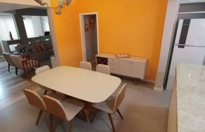 Casa de alto padrão com 04 dormitórios, aprox. 250m da praia de armação do itapocoróy, penha/sc.